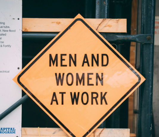 Illinois bill would require separate washrooms, menstrual products and lactation spaces on construction sites